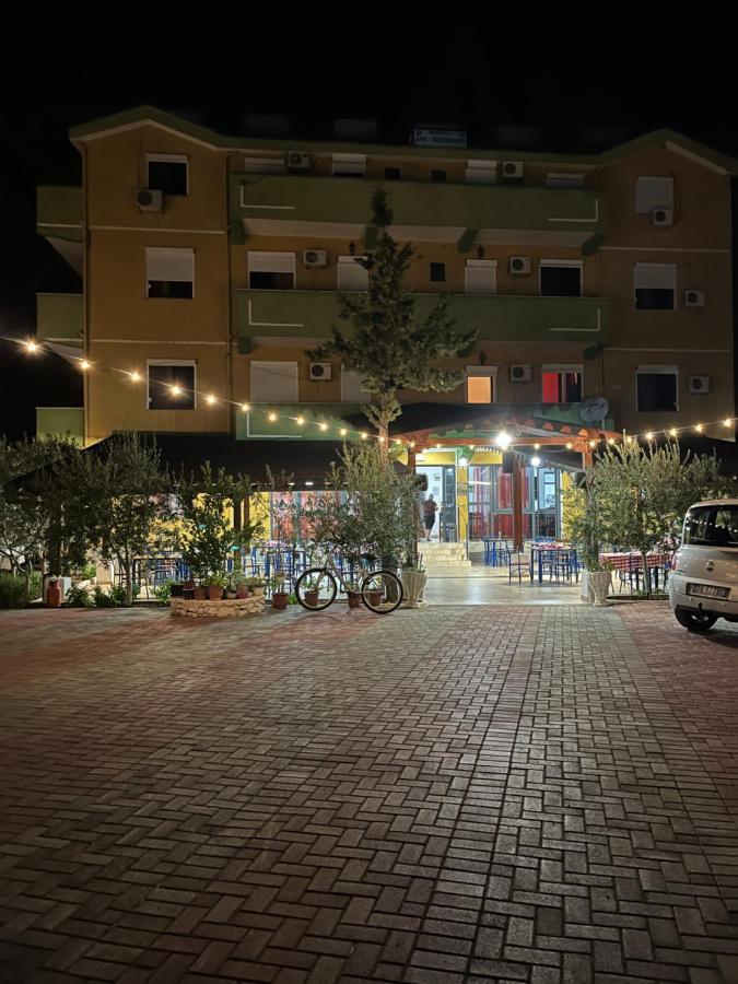 Hotel Bolonja Shëngjin Zewnętrze zdjęcie