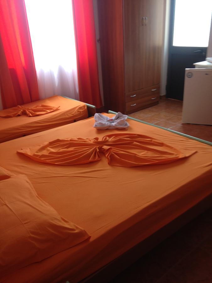 Hotel Bolonja Shëngjin Zewnętrze zdjęcie