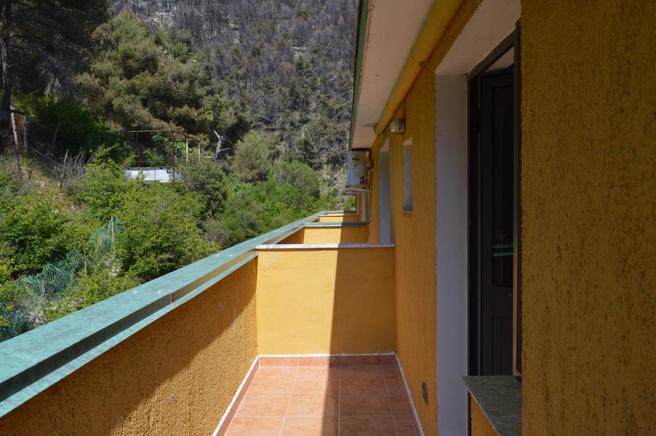 Hotel Bolonja Shëngjin Zewnętrze zdjęcie