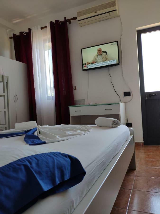 Hotel Bolonja Shëngjin Zewnętrze zdjęcie